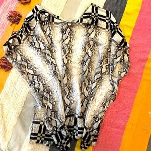 Cato snake print square scarf style blouse.  Excellent condition. Size 18/20.